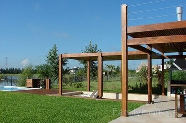pergola en lapacho con tensores nauticos.